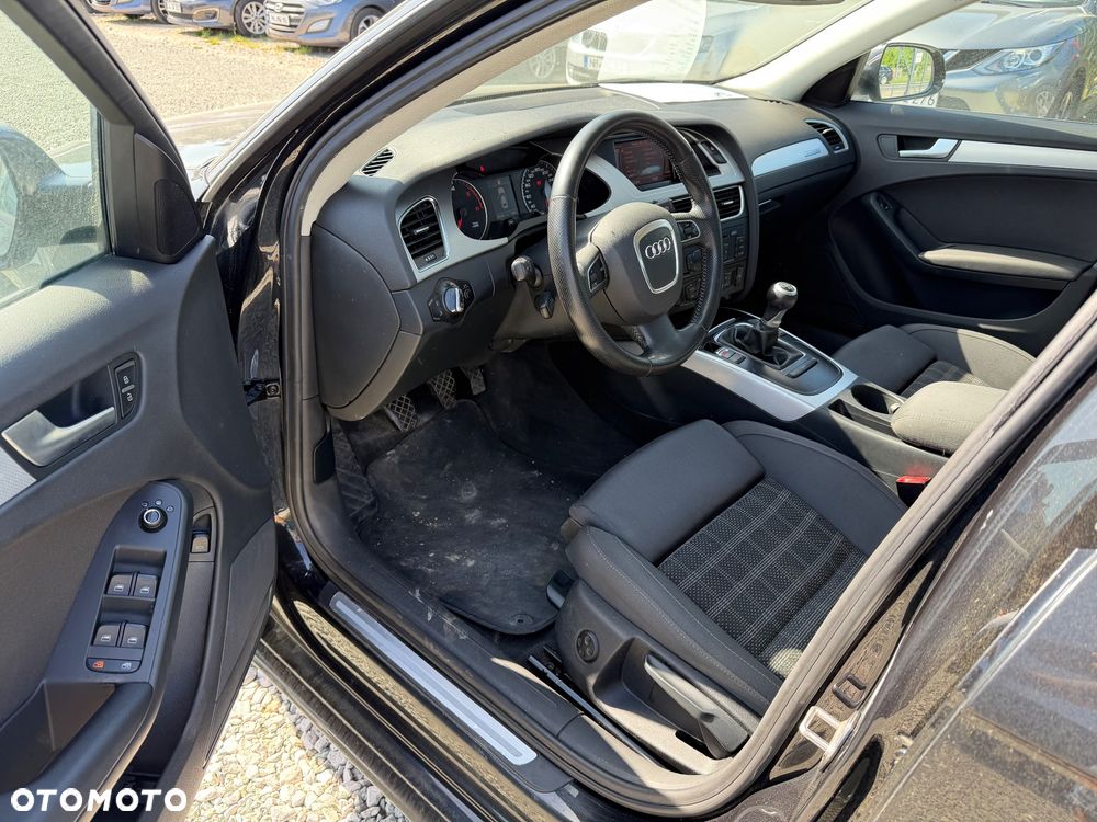 Audi A4 Limousine 2.0 TDI DPF quattro Attraction - 23