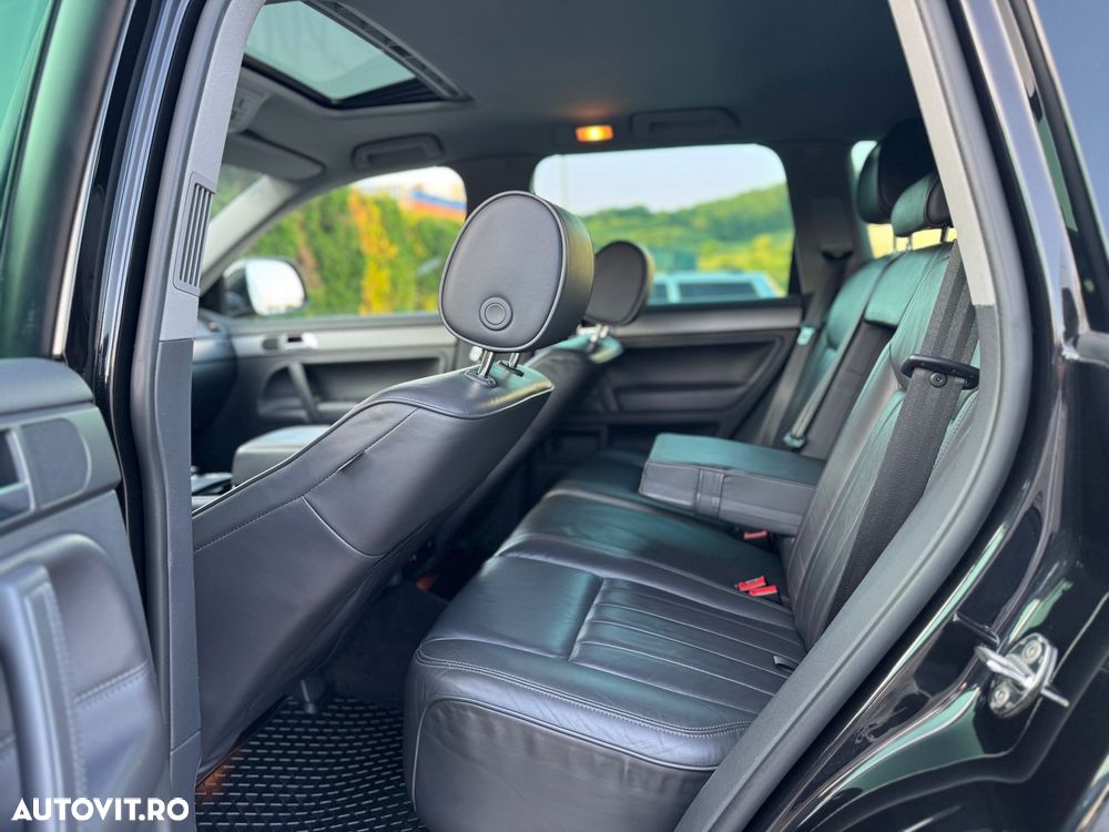 Volkswagen Touareg - 16