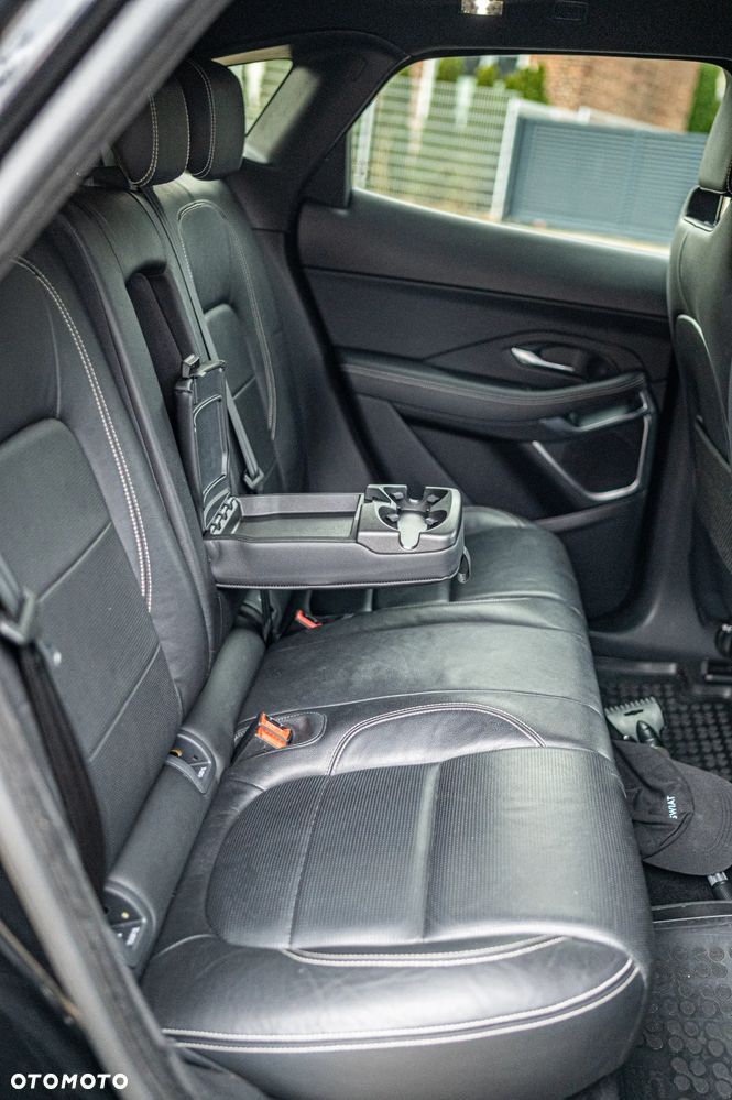 Jaguar E-Pace - 15