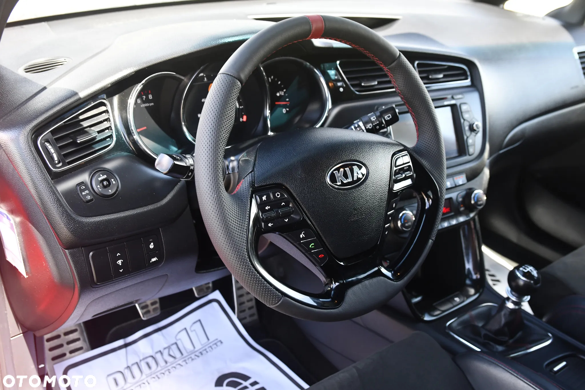 Kia Ceed 1.6 T-GDI GT - 20