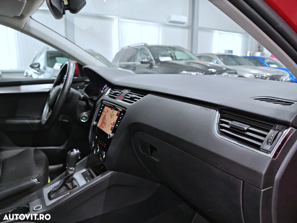 Skoda Octavia 1.6 TDI DSG Style - 14