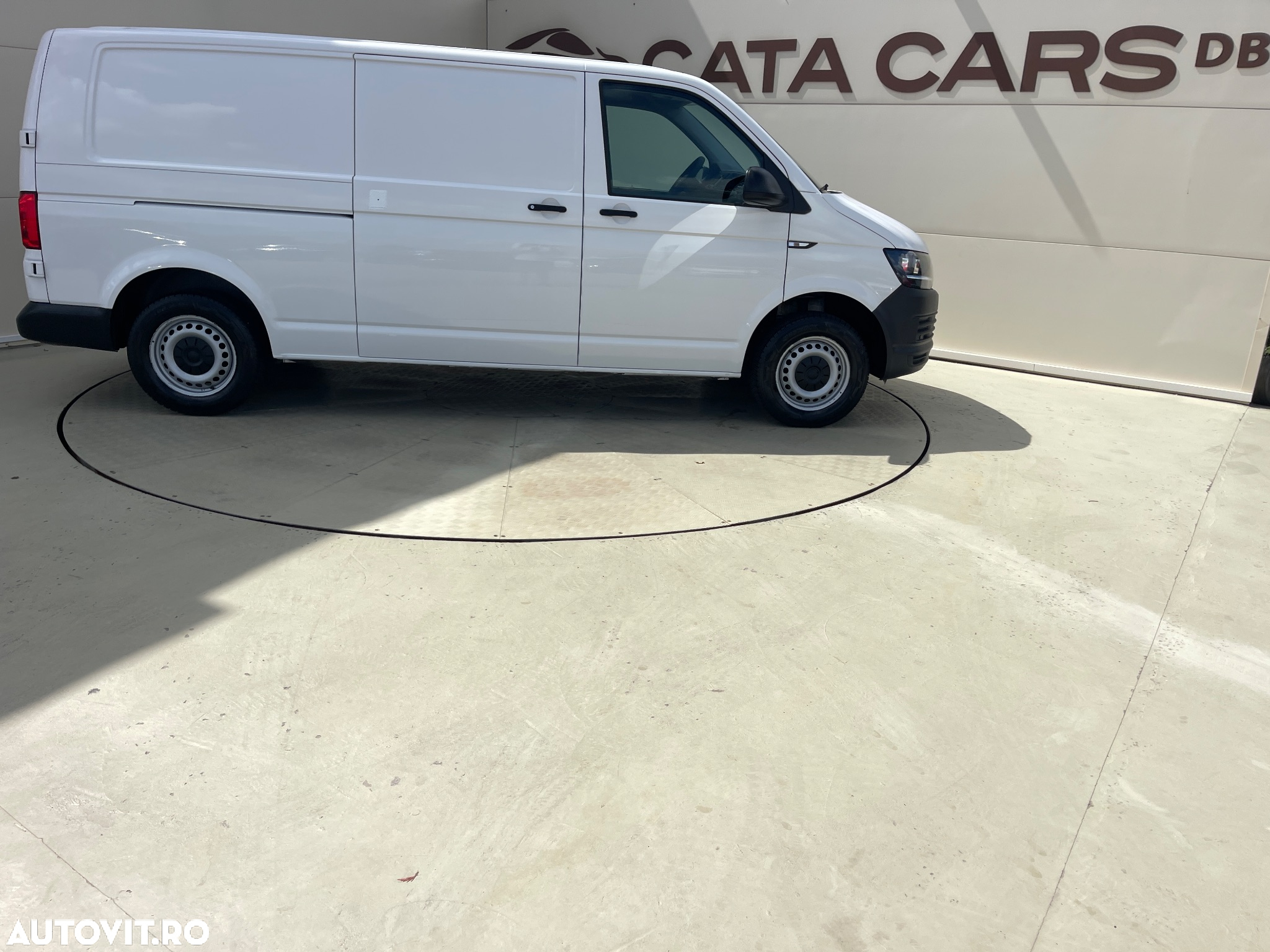 Volkswagen Transporter 2.0TDI  LUNG  2CULISANTE  USI SPATE - 17