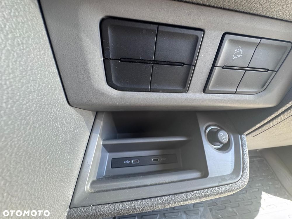 Volkswagen Crafter - 17