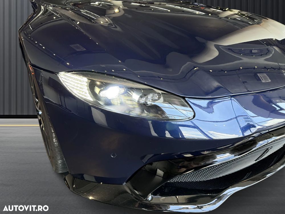 Aston Martin V8 Vantage Standard - 30