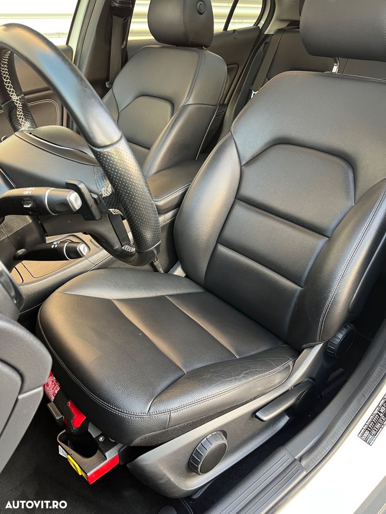 Mercedes-Benz GLA 200 7G-DCT - 8