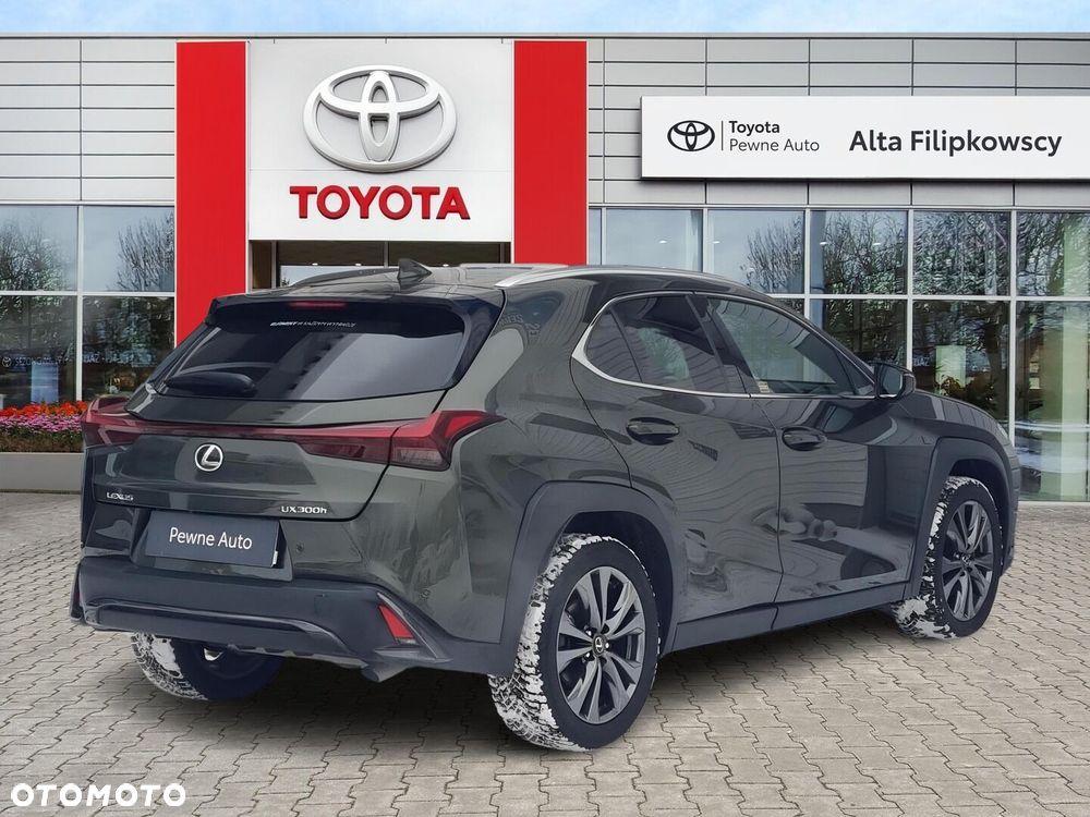 Lexus UX 300h F Sport Design - 2