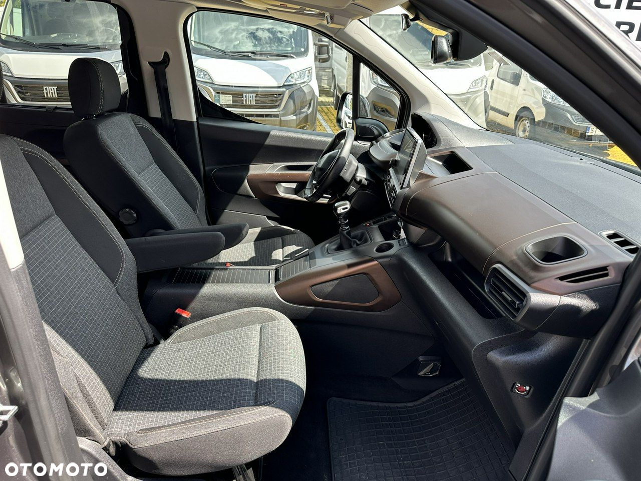 Peugeot Rifter - 26