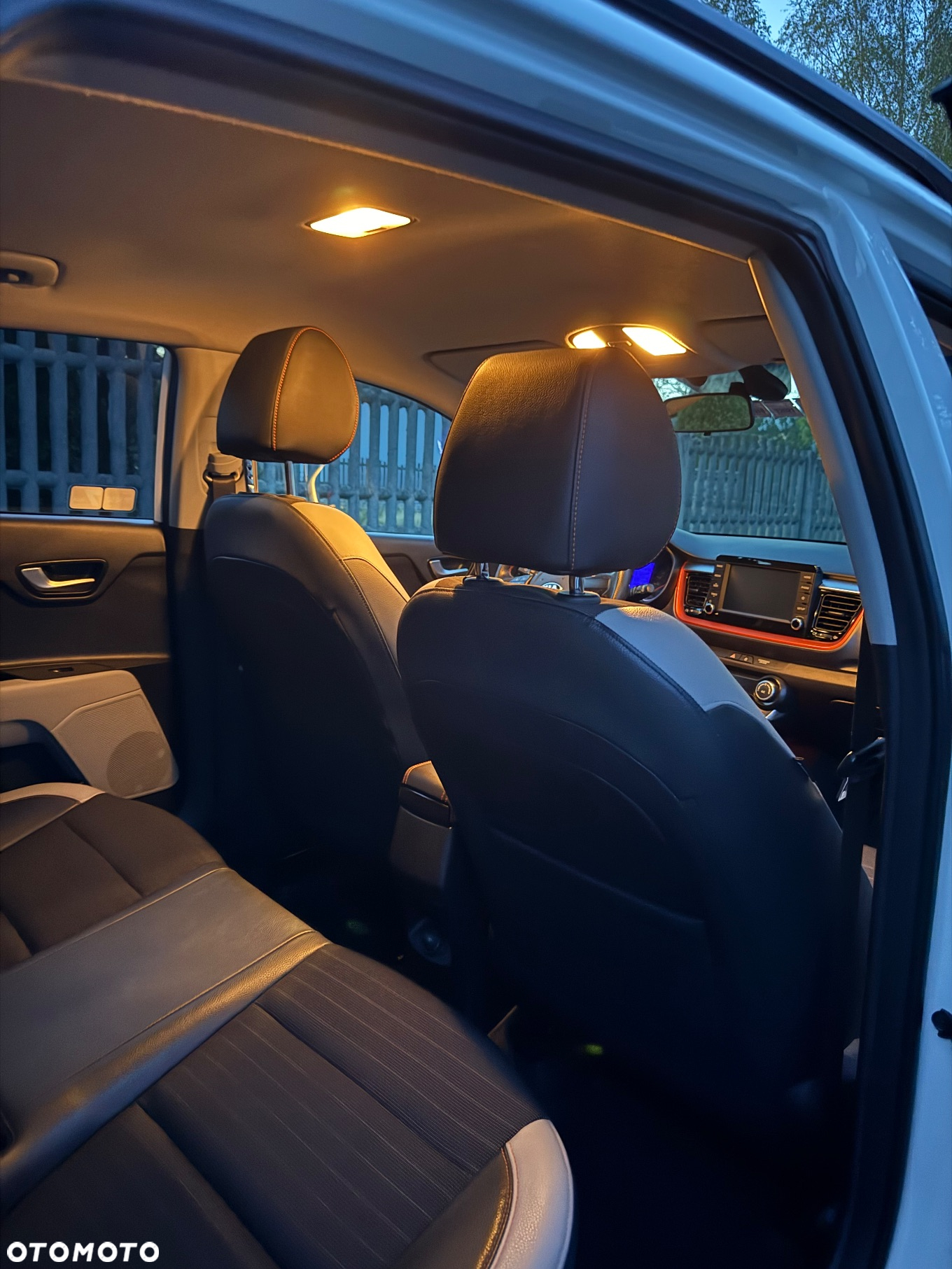 Kia Stonic 1.4 L - 8