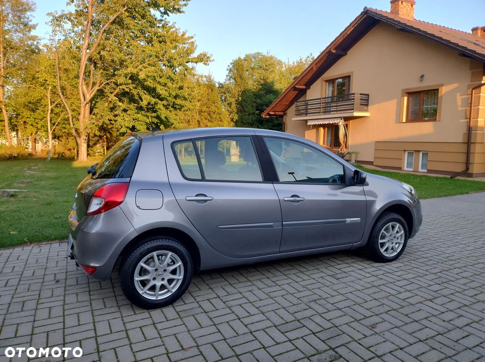 Renault Clio 1.2 16V 75 Dynamique - 5