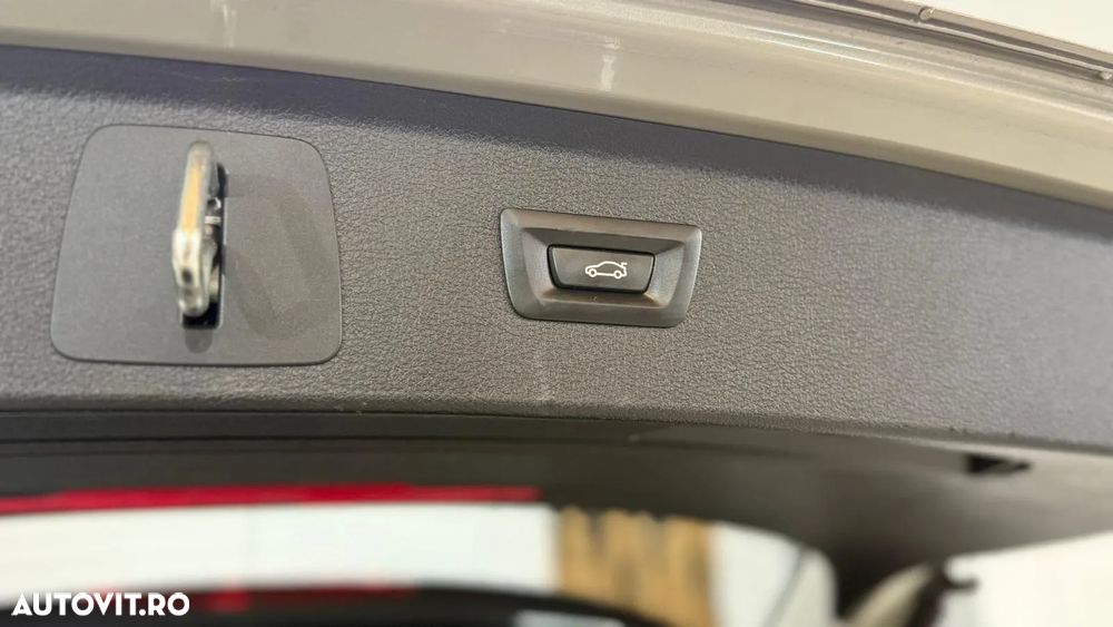 BMW Seria 2 218d - 30
