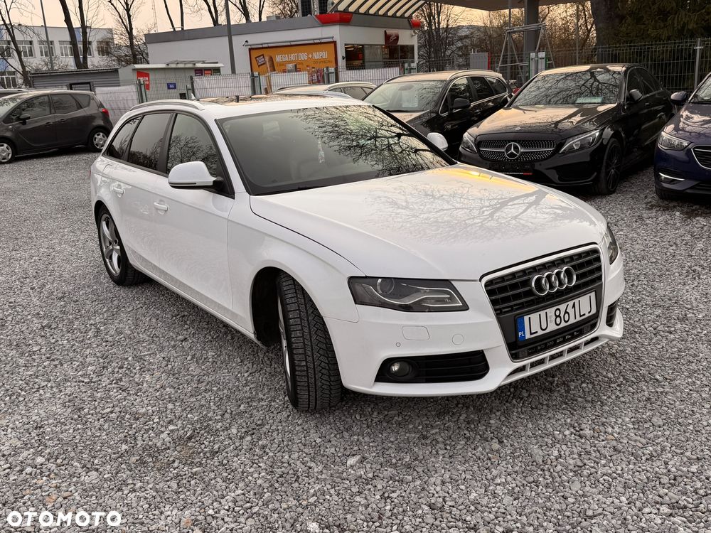 Audi A4 Avant - 10