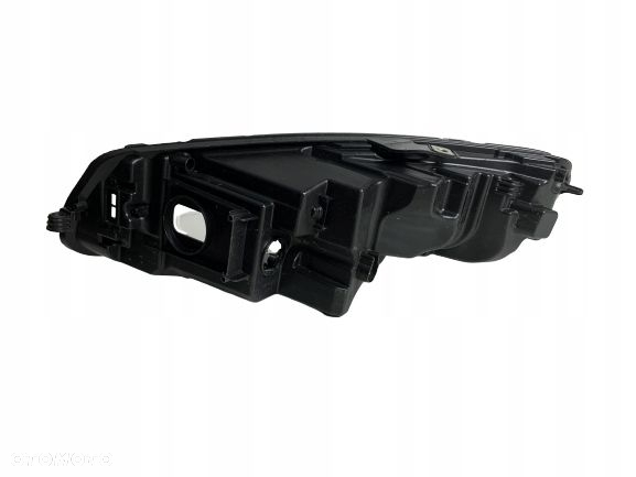 JAGUAR E-PACE PUSZKA LAMPY PRAWA FULL LED - 2