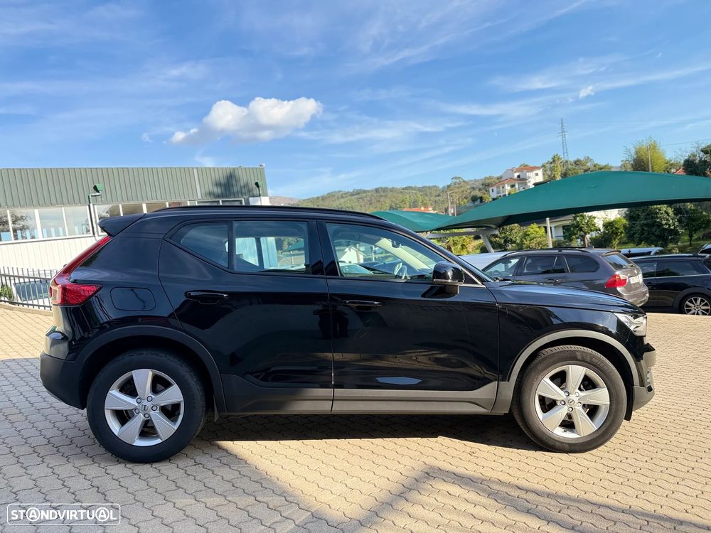 Volvo XC 40 1.5 T2 Momentum - 9
