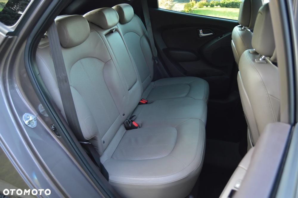 Hyundai ix35 2.0 CRDi 4WD Automatik Premium - 33