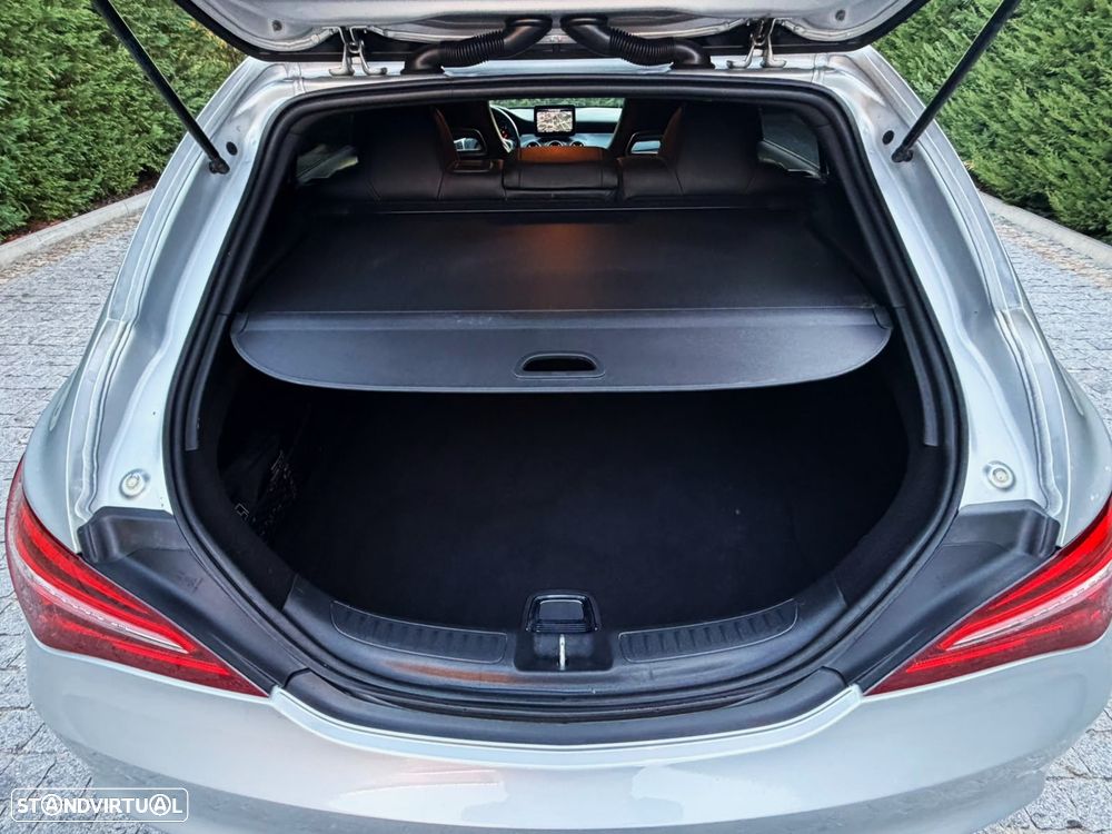 Mercedes-Benz CLA 180 d 7G-DCT AMG Line - 26
