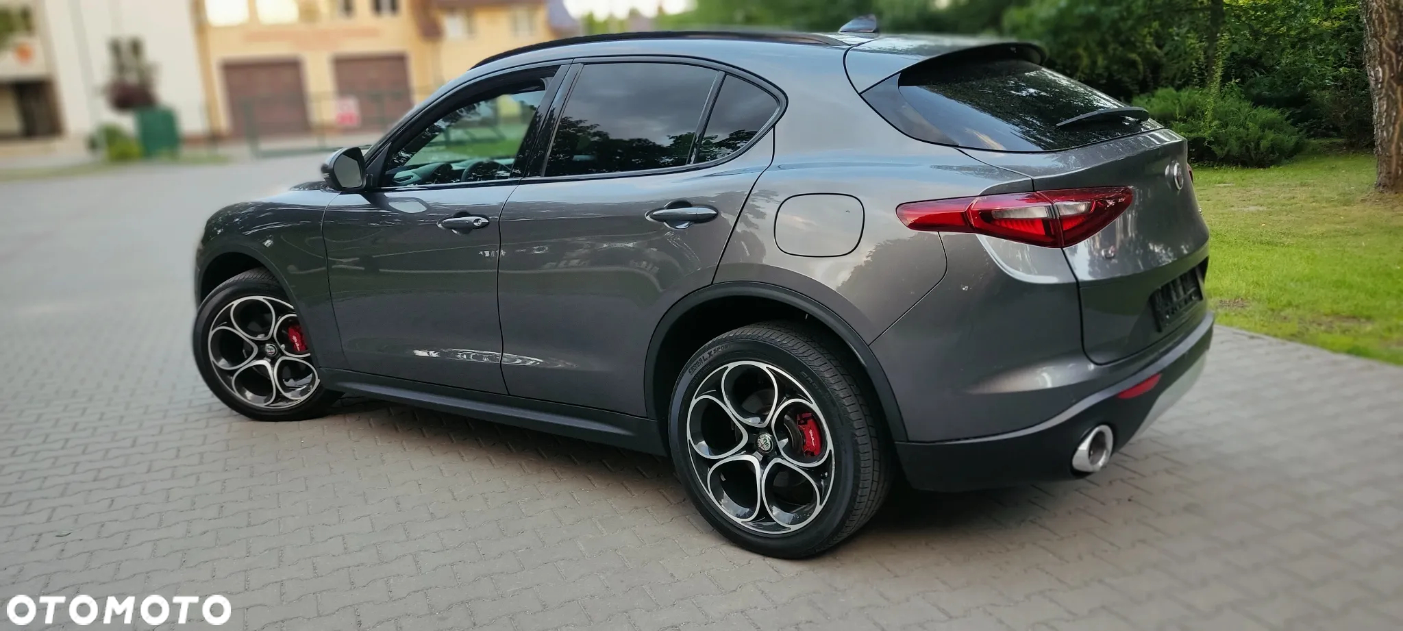 Alfa Romeo Stelvio 2.0 Turbo 16V AT8-Q4 Veloce Ti - 18