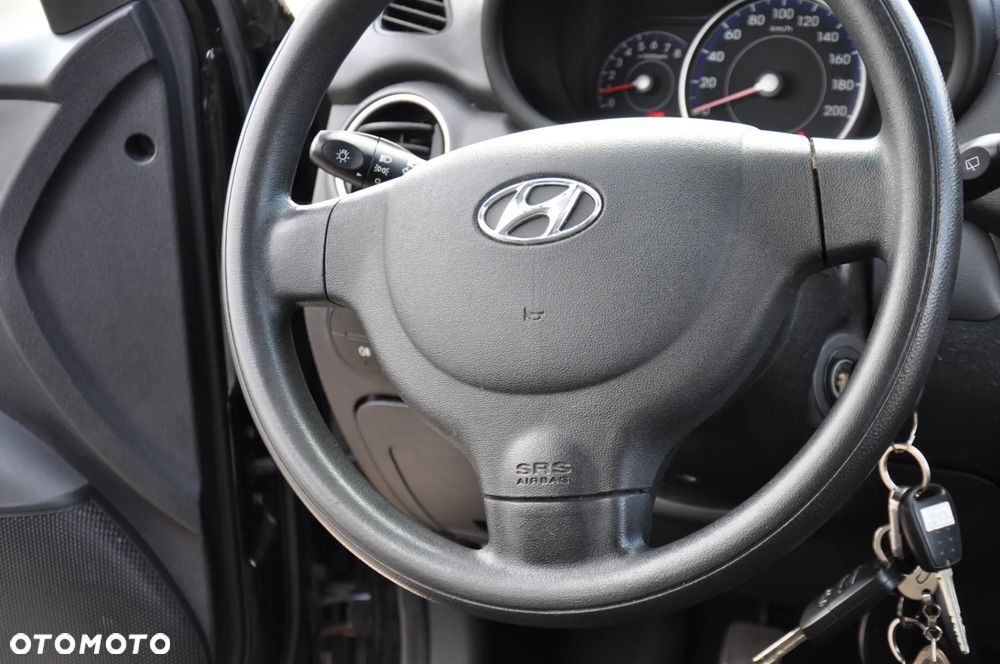 Hyundai i10 1.1 Edition 20 - 23