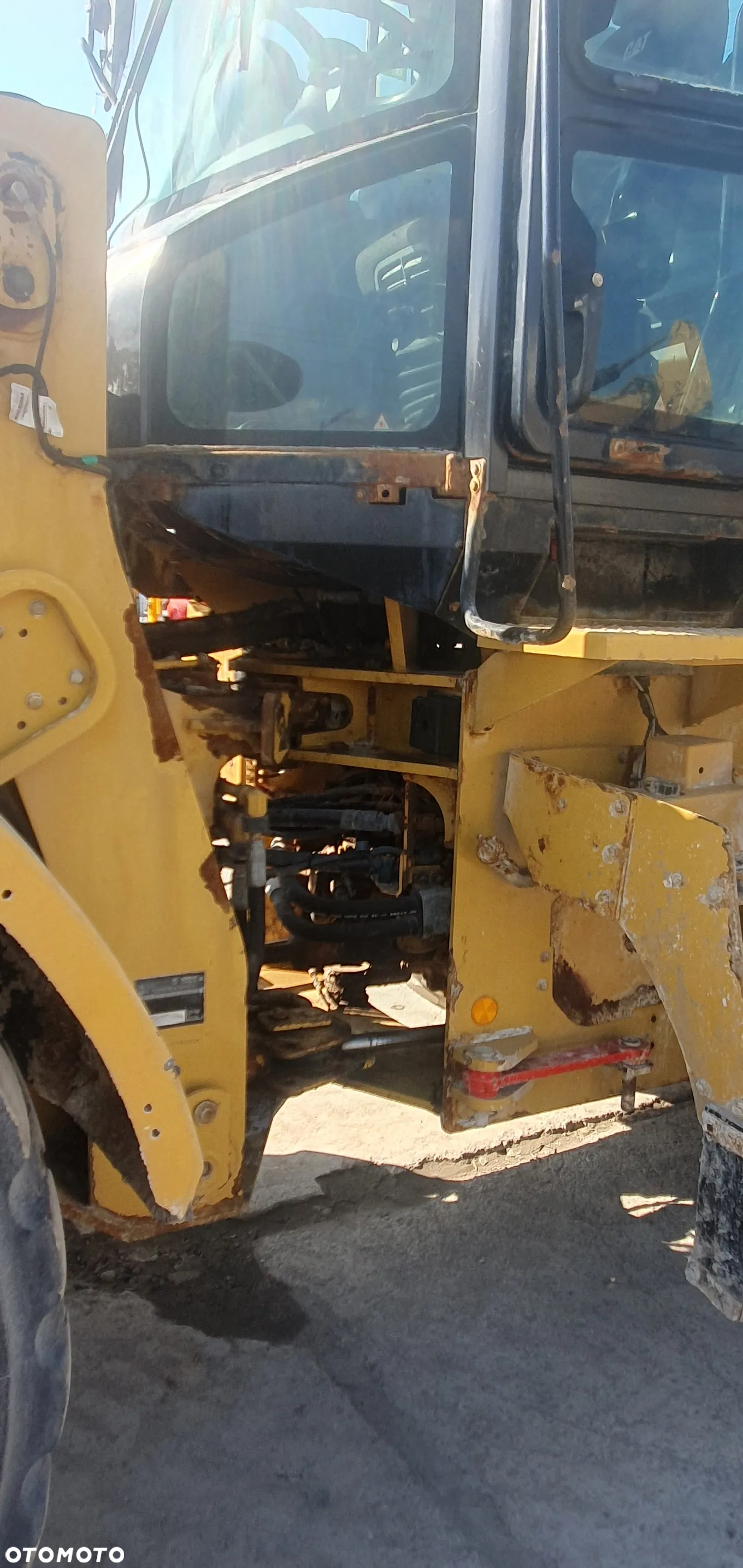 Caterpillar 930M - 19