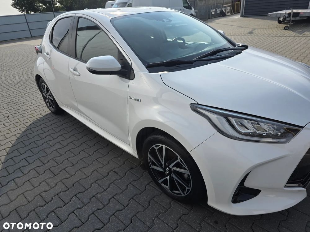 Toyota Yaris 1.5 Executive CVT - 2
