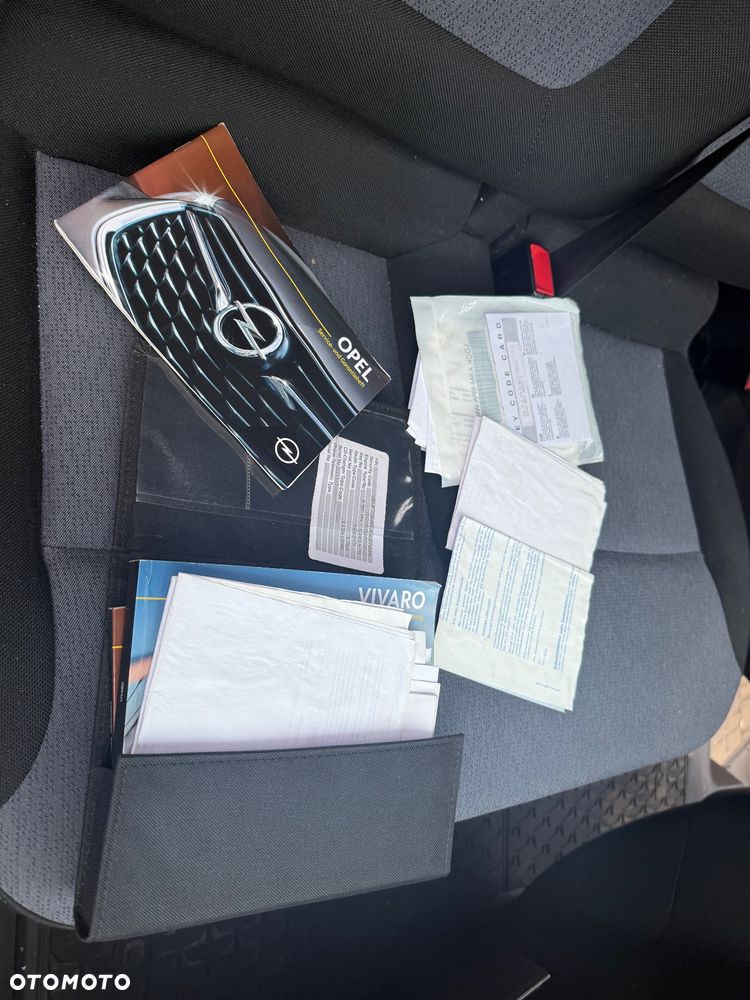 Opel VIVARO - 38