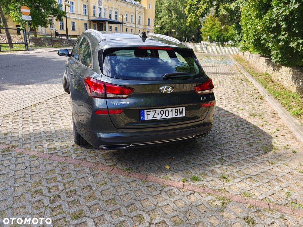 Hyundai i30 1.6 D Comfort DCT - 13