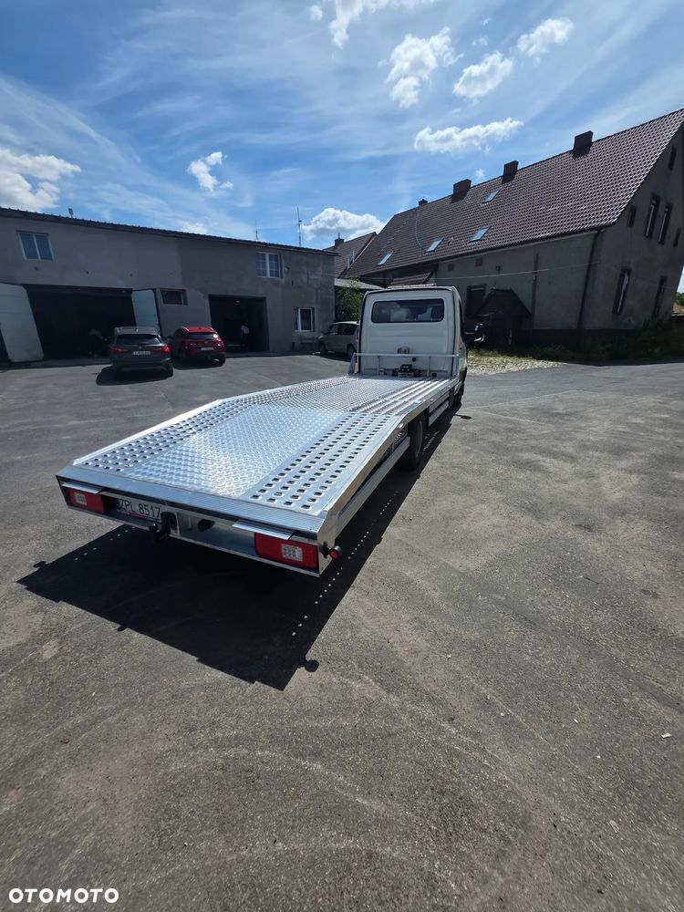 Mercedes-Benz Sprinter - 10