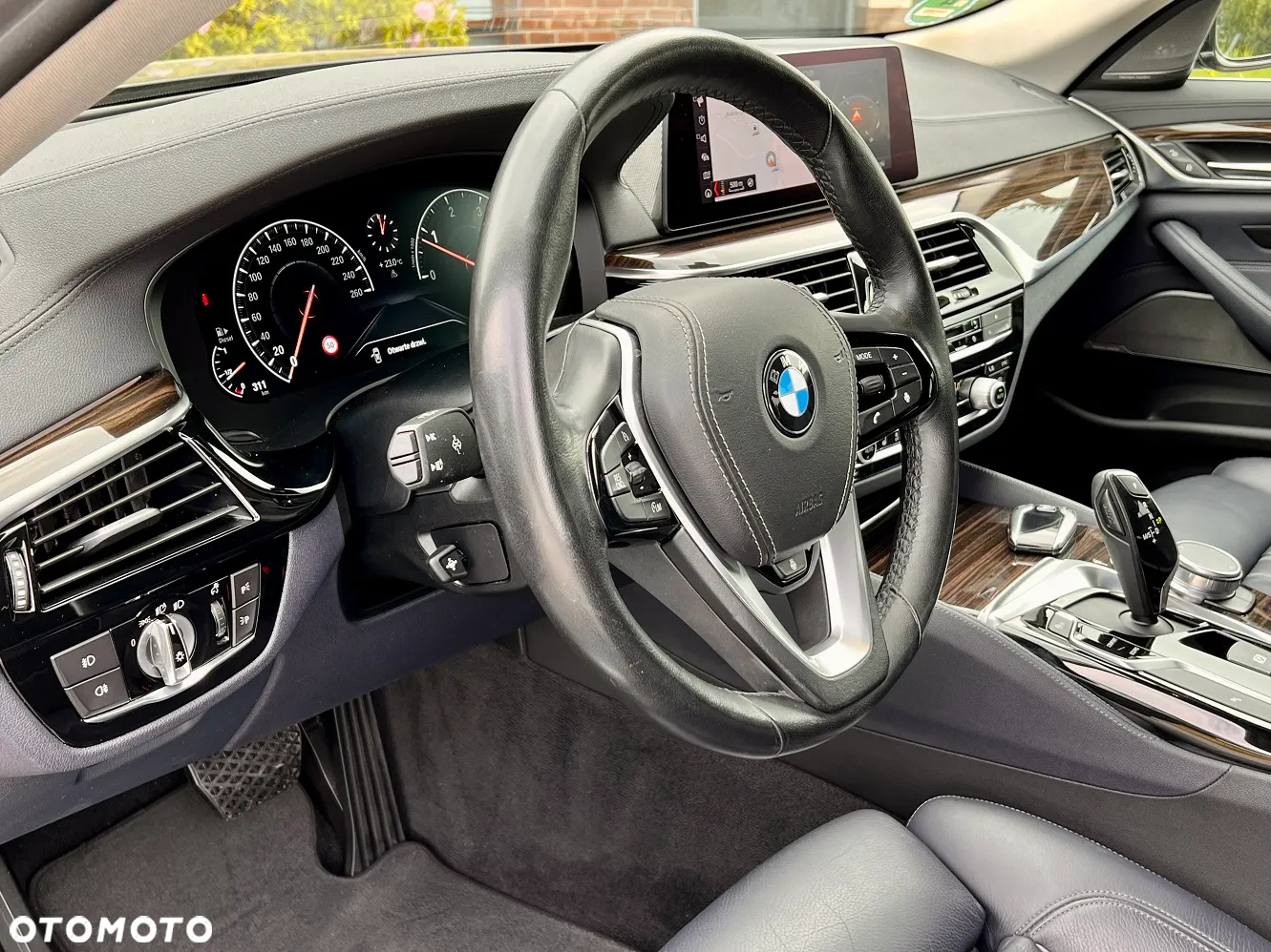 BMW Seria 5 520d Touring Luxury Line - 19
