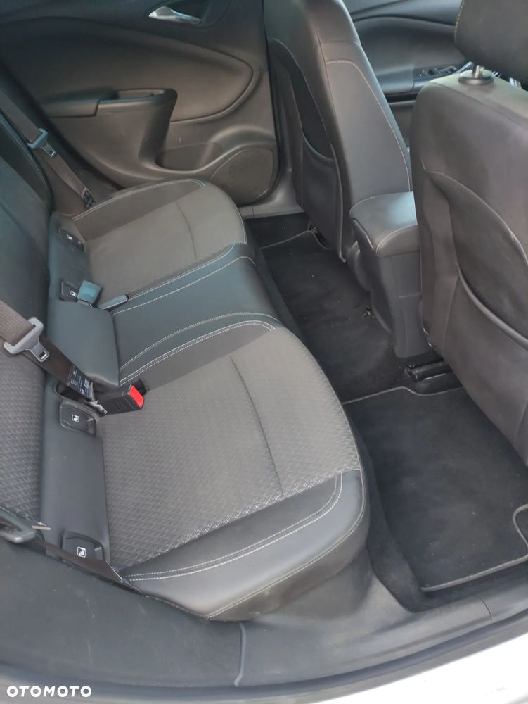 Opel Astra 1.6 D Start/Stop Business - 15