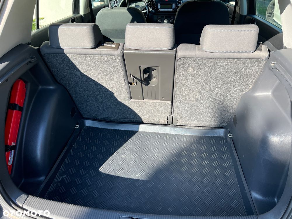 Volkswagen Golf V 1.9 TDI Comfortline - 8