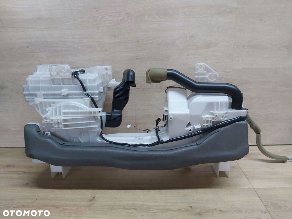 LEXUS LS III 430 nagrzewnica tył dmuchawa pod lodówke 00-06r 87030-50021 - 2