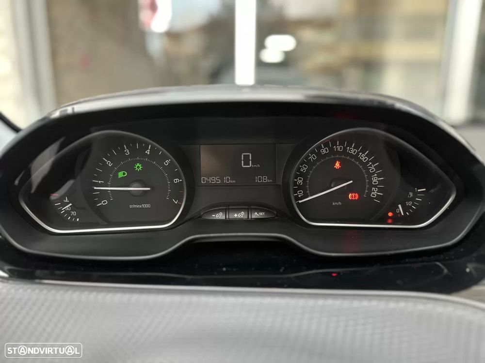 Peugeot 2008 1.2 PureTech Style - 21