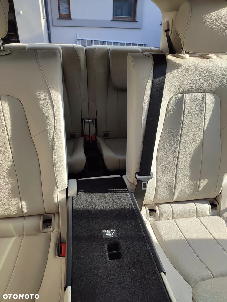 Mercedes-Benz GLB 250 4-Matic 8G-DCT - 15