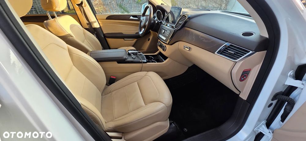 Mercedes-Benz GLE - 15