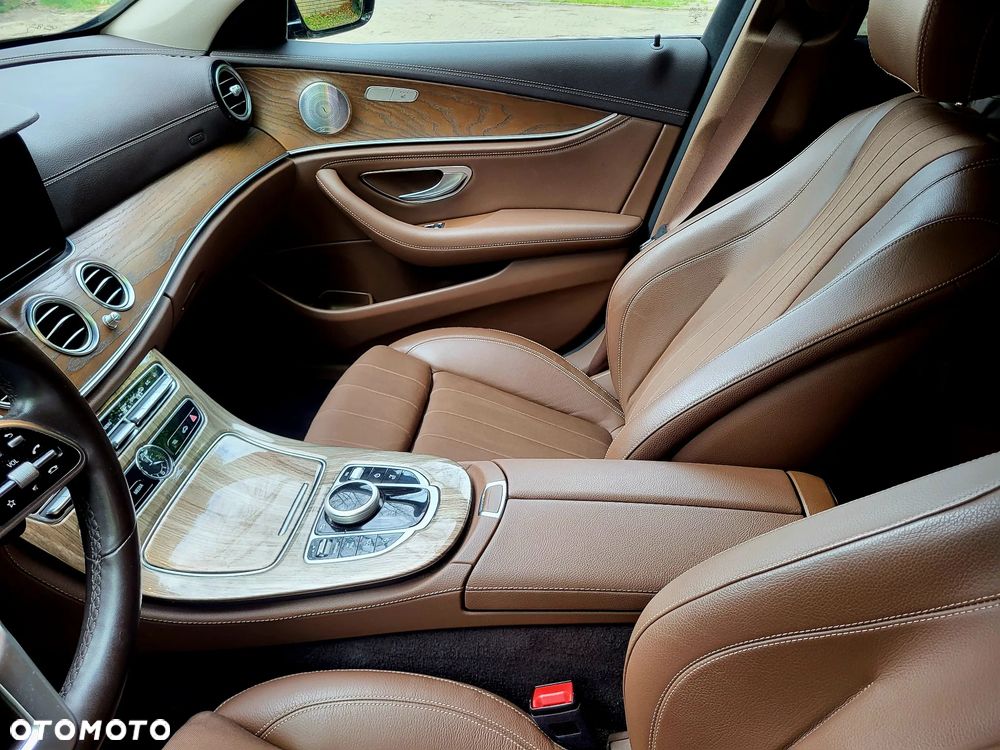 Mercedes-Benz Klasa E 200 Exclusive - 12