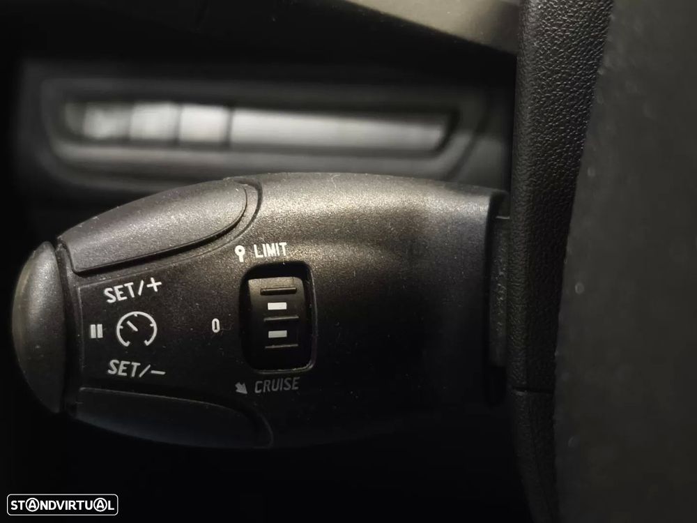 Peugeot 2008 PureTech 110 Stop&Start EAT6 Allure - 14