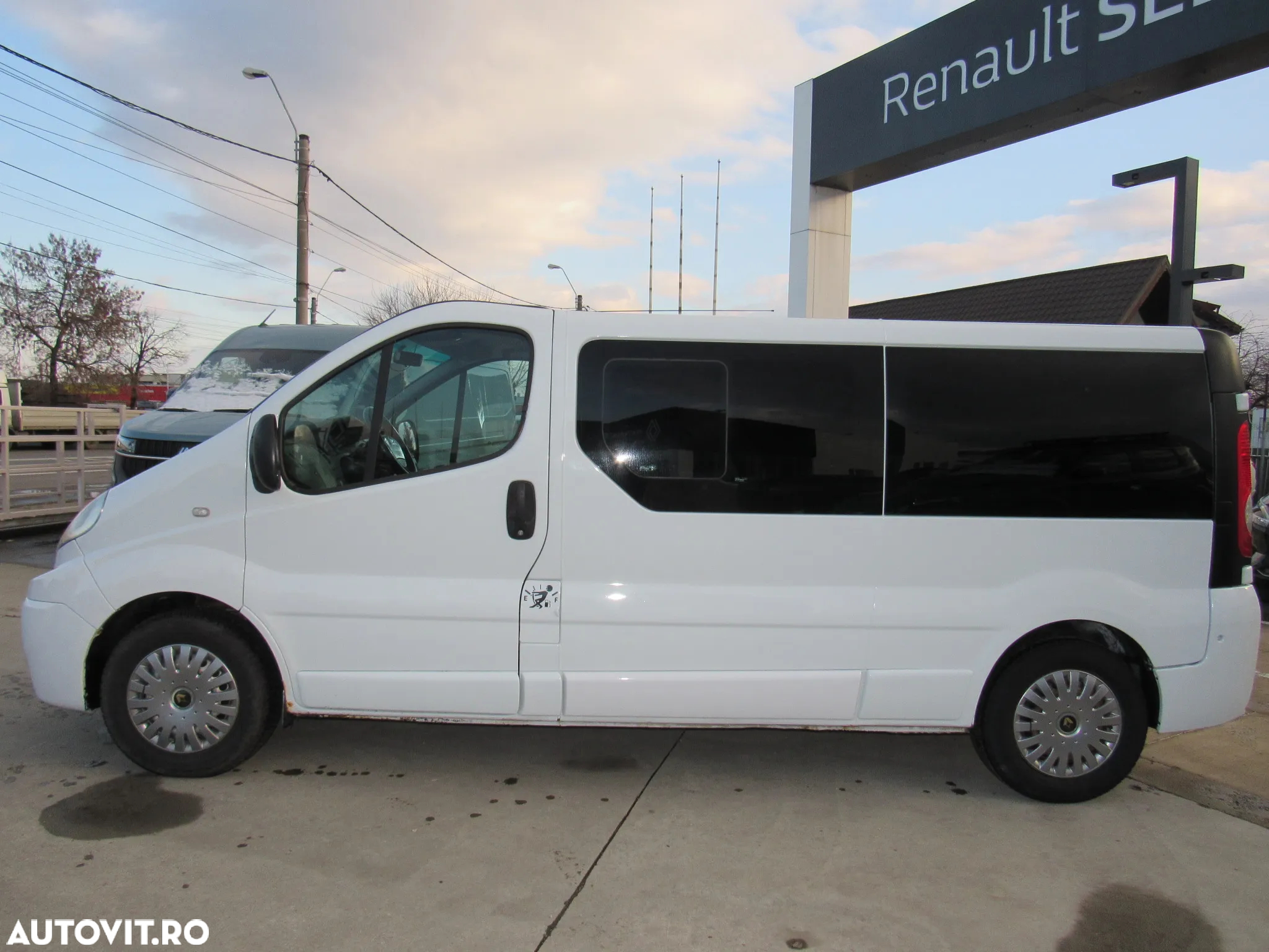 Renault Trafic 1.9 dCi L2H1 - 4