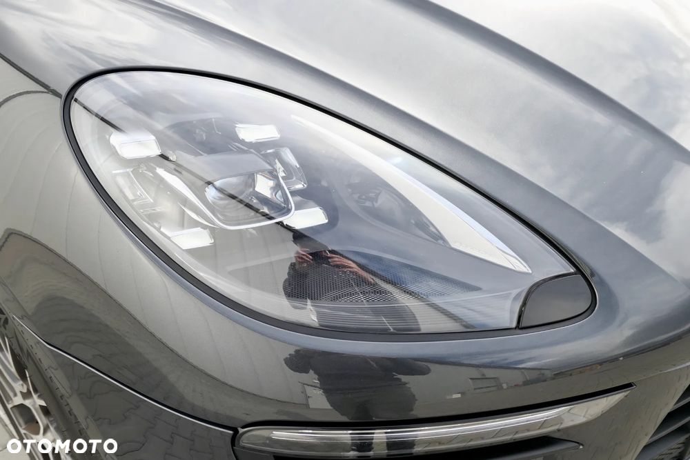 Porsche Macan Standard - 32