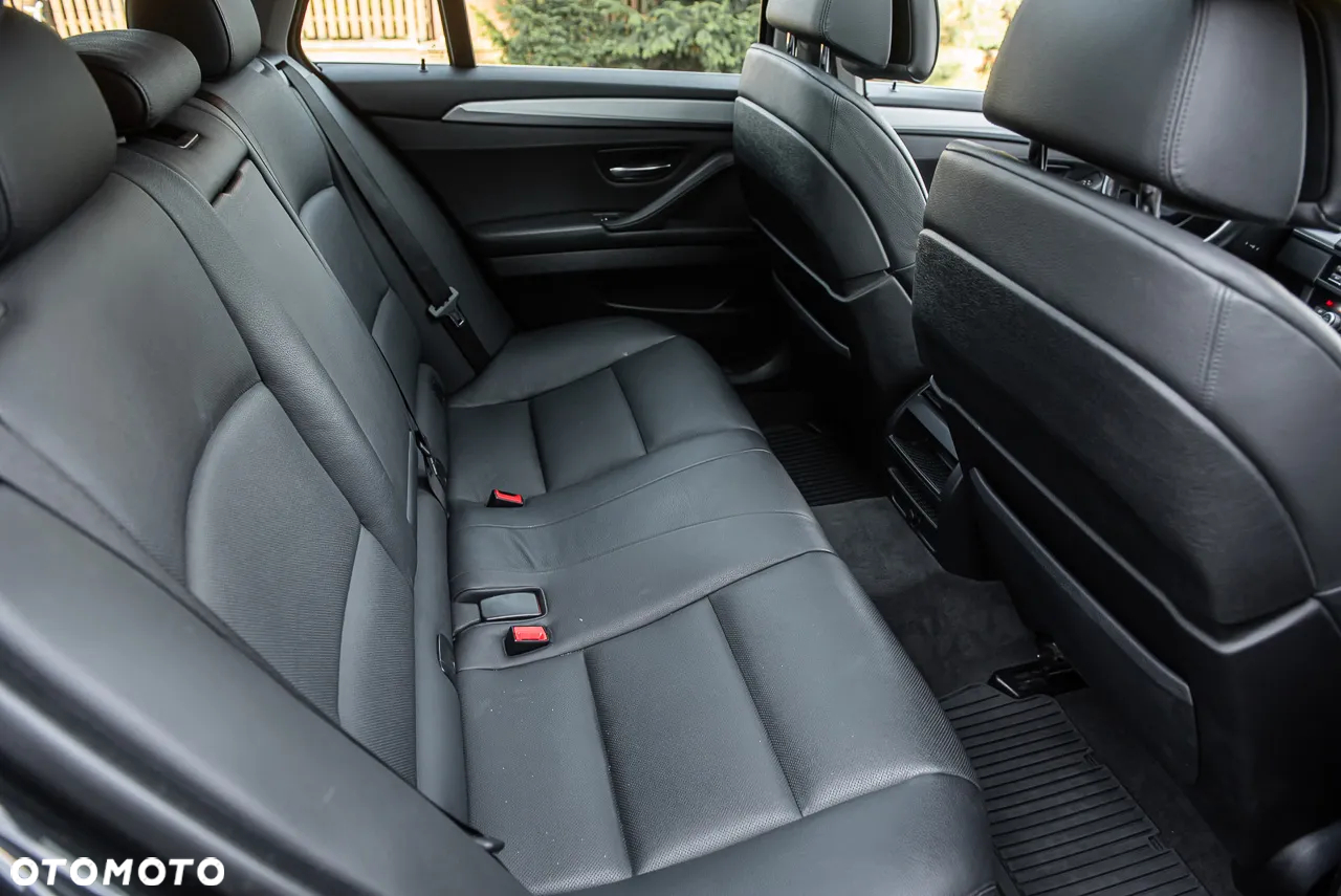 BMW Seria 5 535d Luxury Line - 37