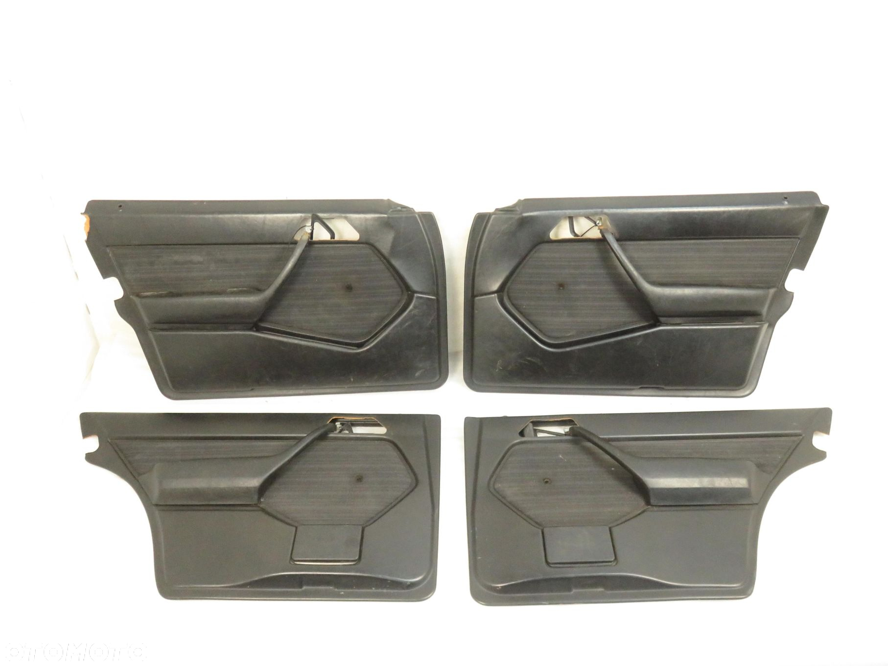FOTELE KOMPLET MERCEDES-BENZ W124 STARY TYP NA SPREZYNACH - 3
