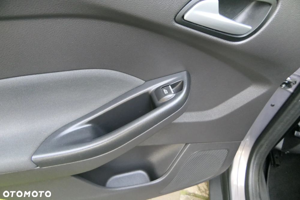 Ford Focus Turnier 1.5 EcoBlue Start-Stopp-System TITANIUM STYLE - 32