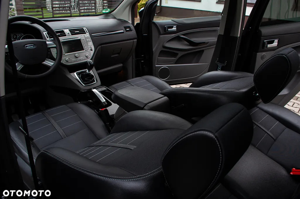 Ford Kuga 2.0 TDCi 4WD Titanium Plus - 13