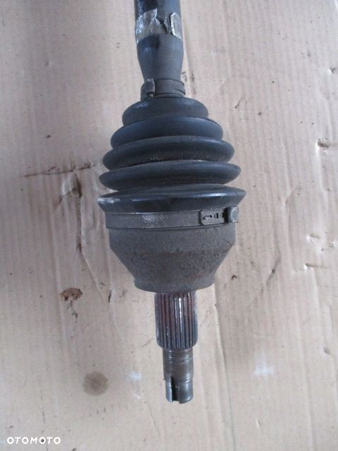 PÓŁOS KRÓTKA ALFA 159 BRERA 1.9 JTD - 2
