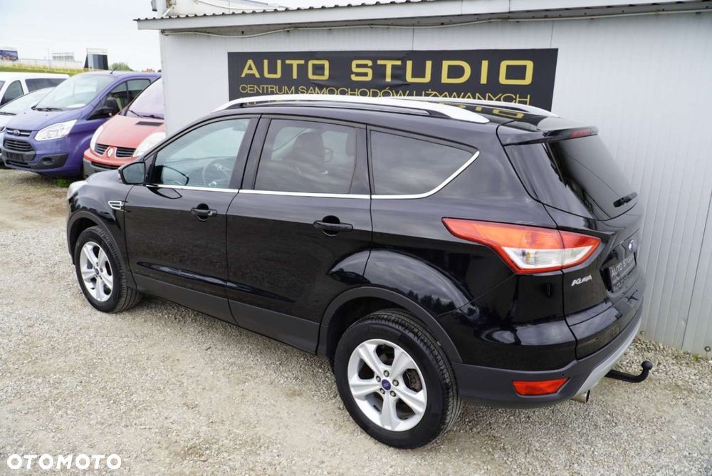 Ford Kuga 1.5 EcoBoost 2x4 Titanium - 36
