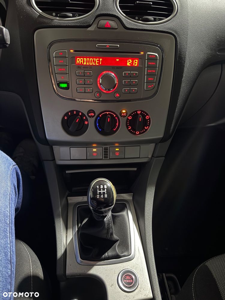 Ford Focus 1.6 16V Sport - 15