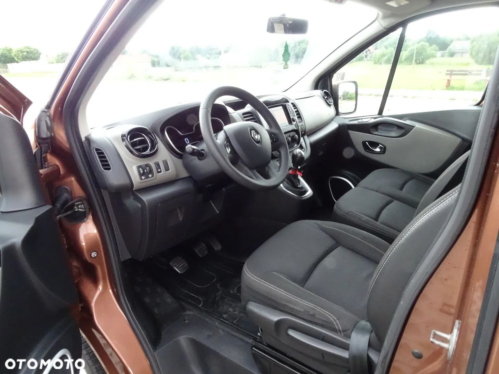 Renault Trafic 1.6 dCi - 10