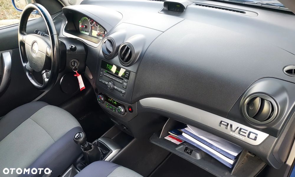 Chevrolet Aveo 1.4 16V LS - 27