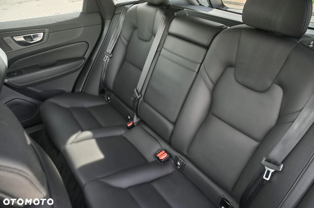 Volvo XC 60 D4 Inscription - 23
