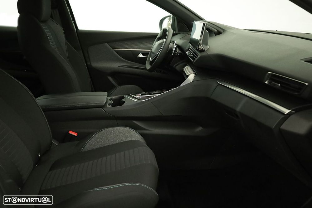 Peugeot 3008 1.6 Hybrid Allure e-EAT8 - 24