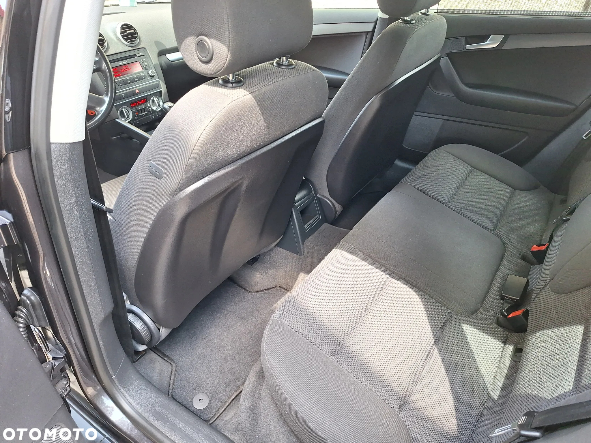 Audi A3 1.6 TDI Sportback DPF Ambition - 8