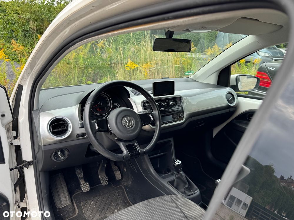 Volkswagen up! Eco (BlueMotion Technology) move - 5